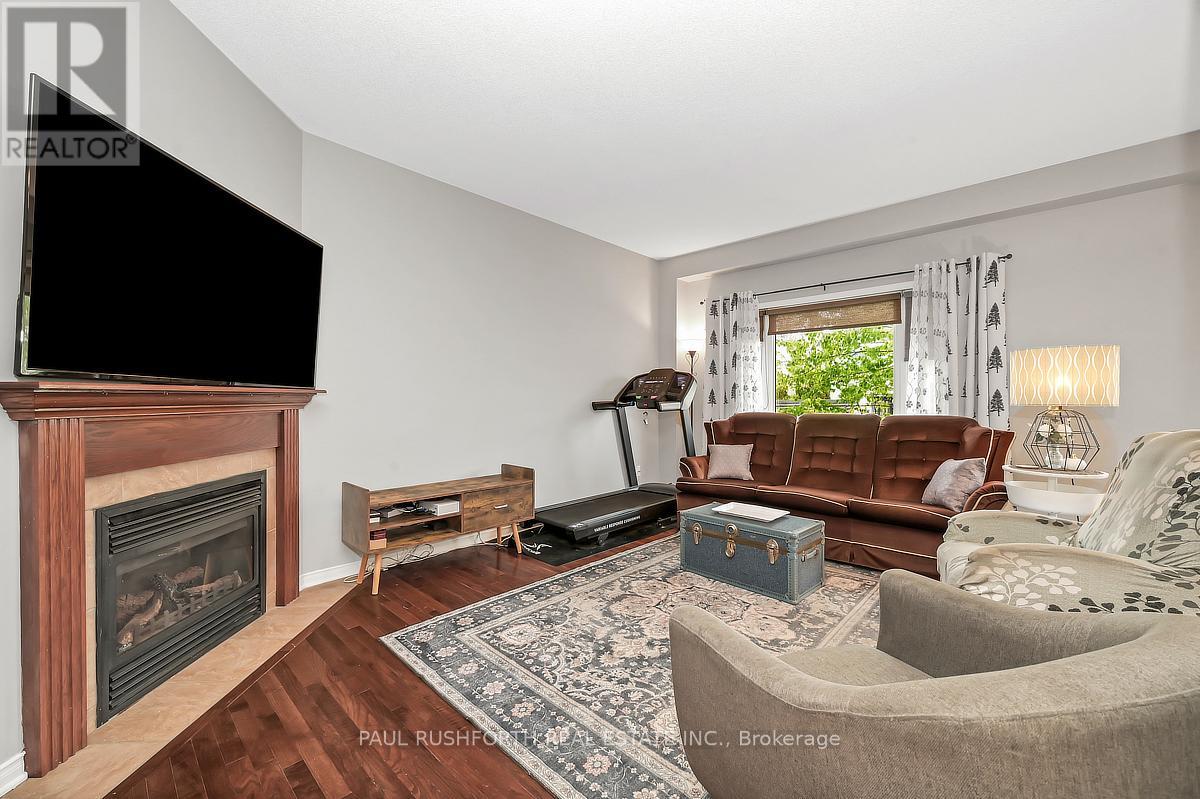 310 JASPER CRESCENT - 4