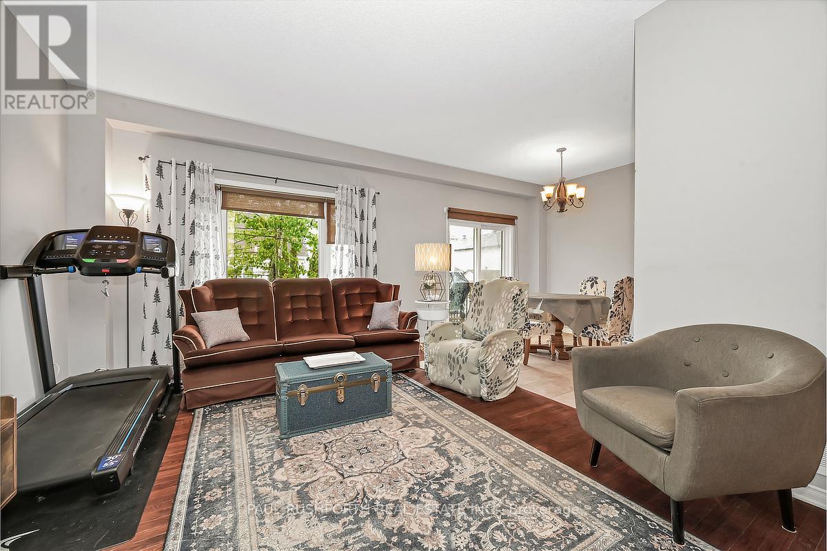 310 JASPER CRESCENT - 5