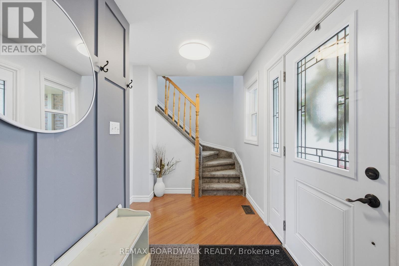 385 BROCK STREET - 34