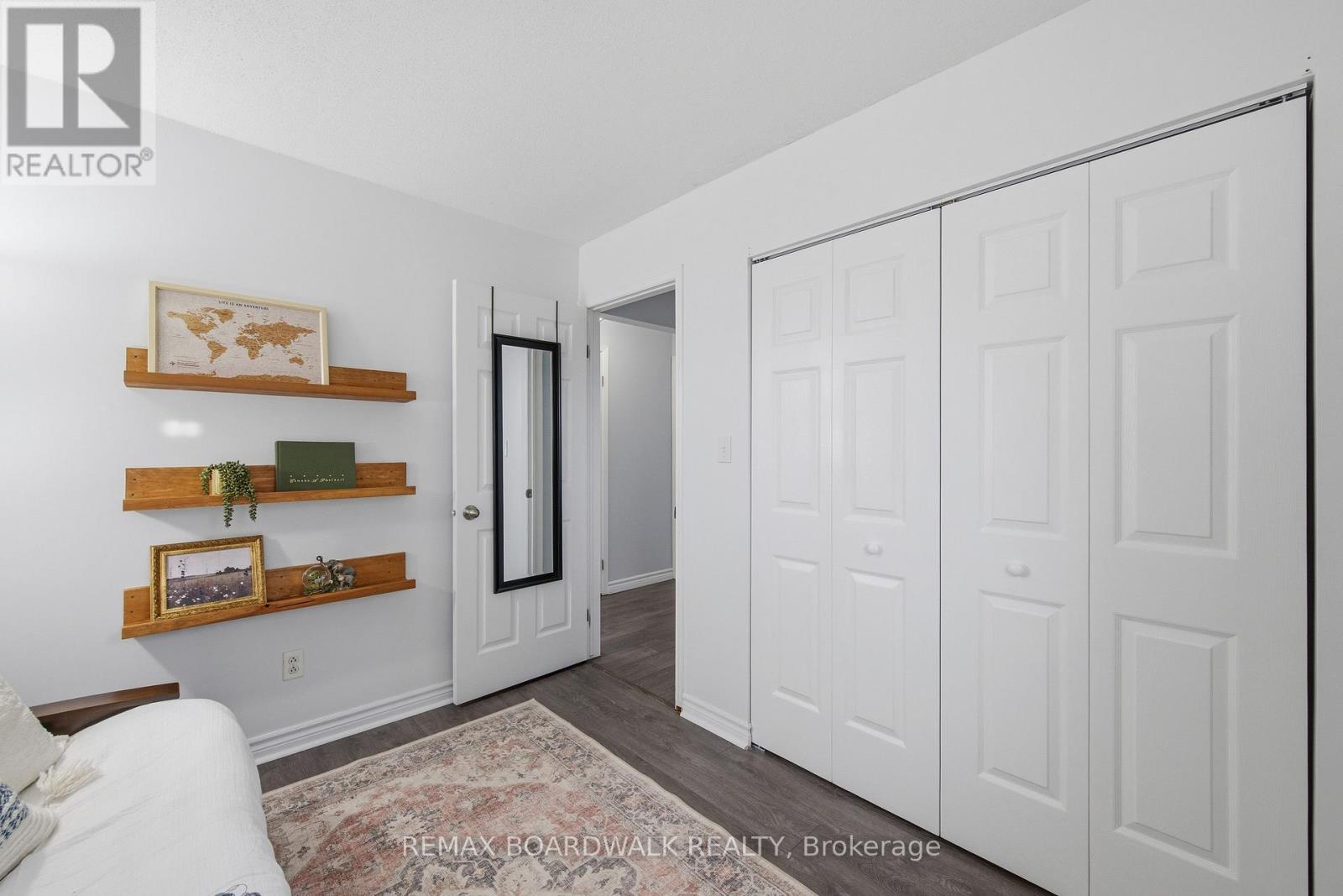 385 BROCK STREET - 39