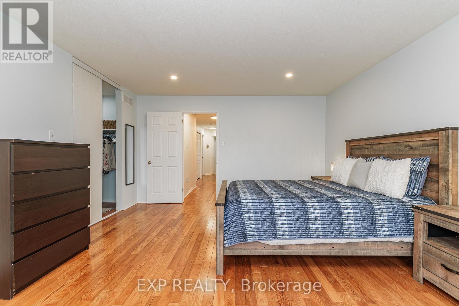 569 AQUAVIEW DRIVE - 20