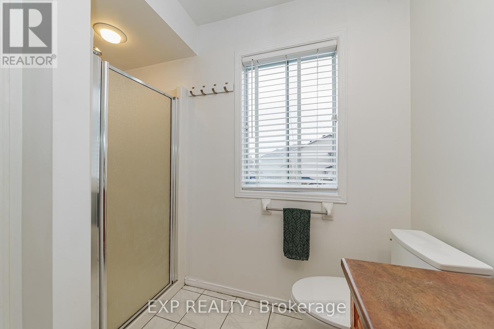 569 AQUAVIEW DRIVE - 22