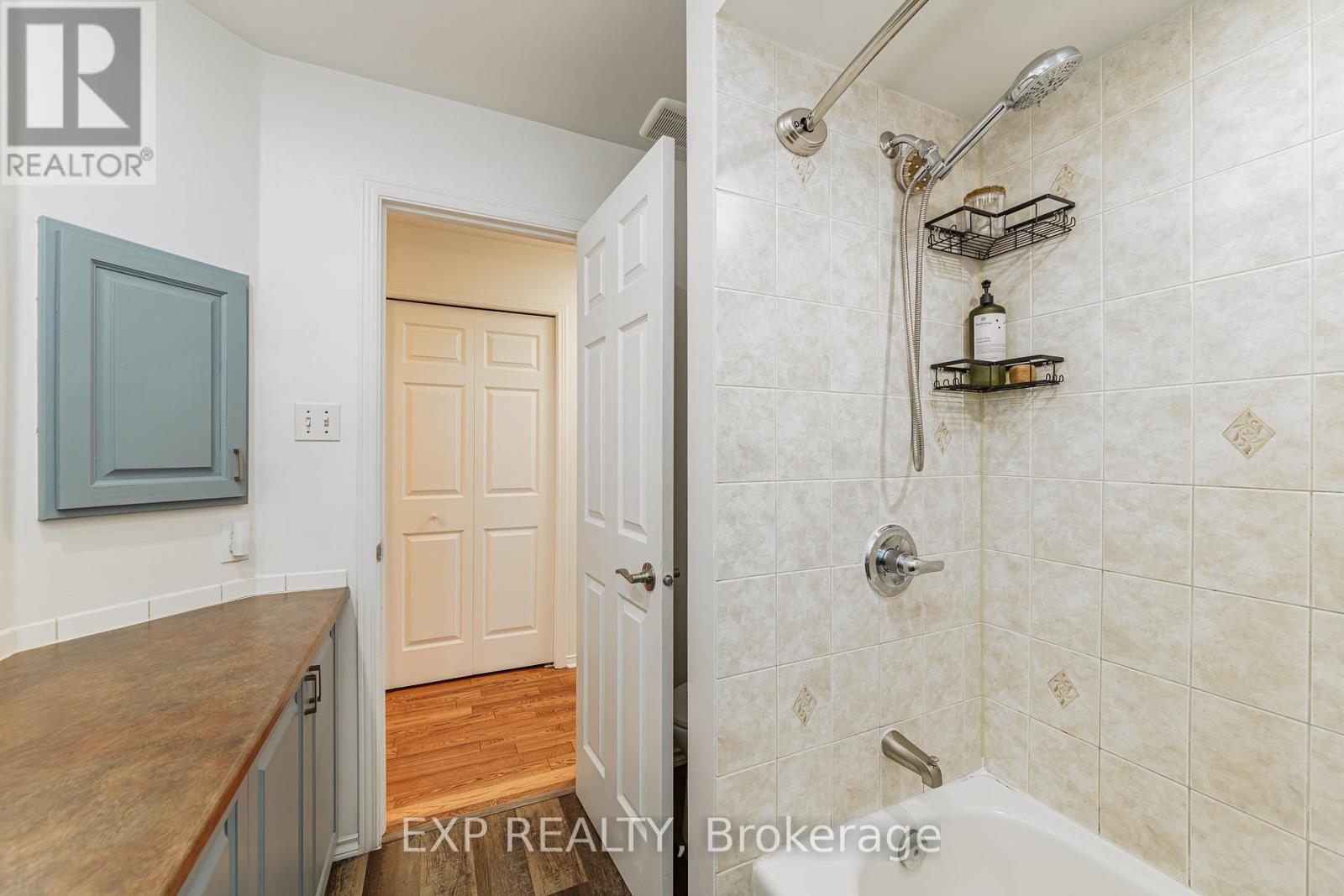569 AQUAVIEW DRIVE - 25