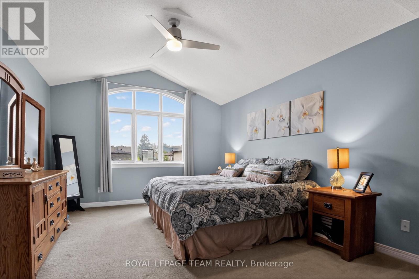 18 RIVERGREEN CRESCENT - 15