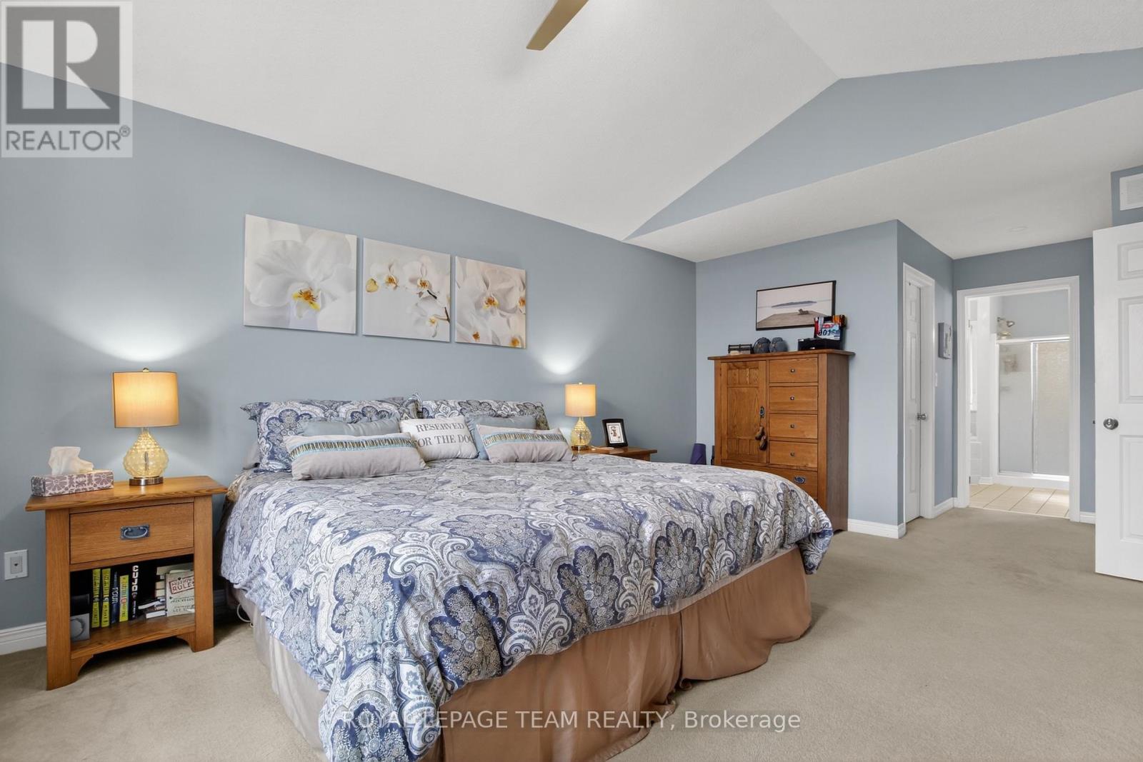 18 RIVERGREEN CRESCENT - 16