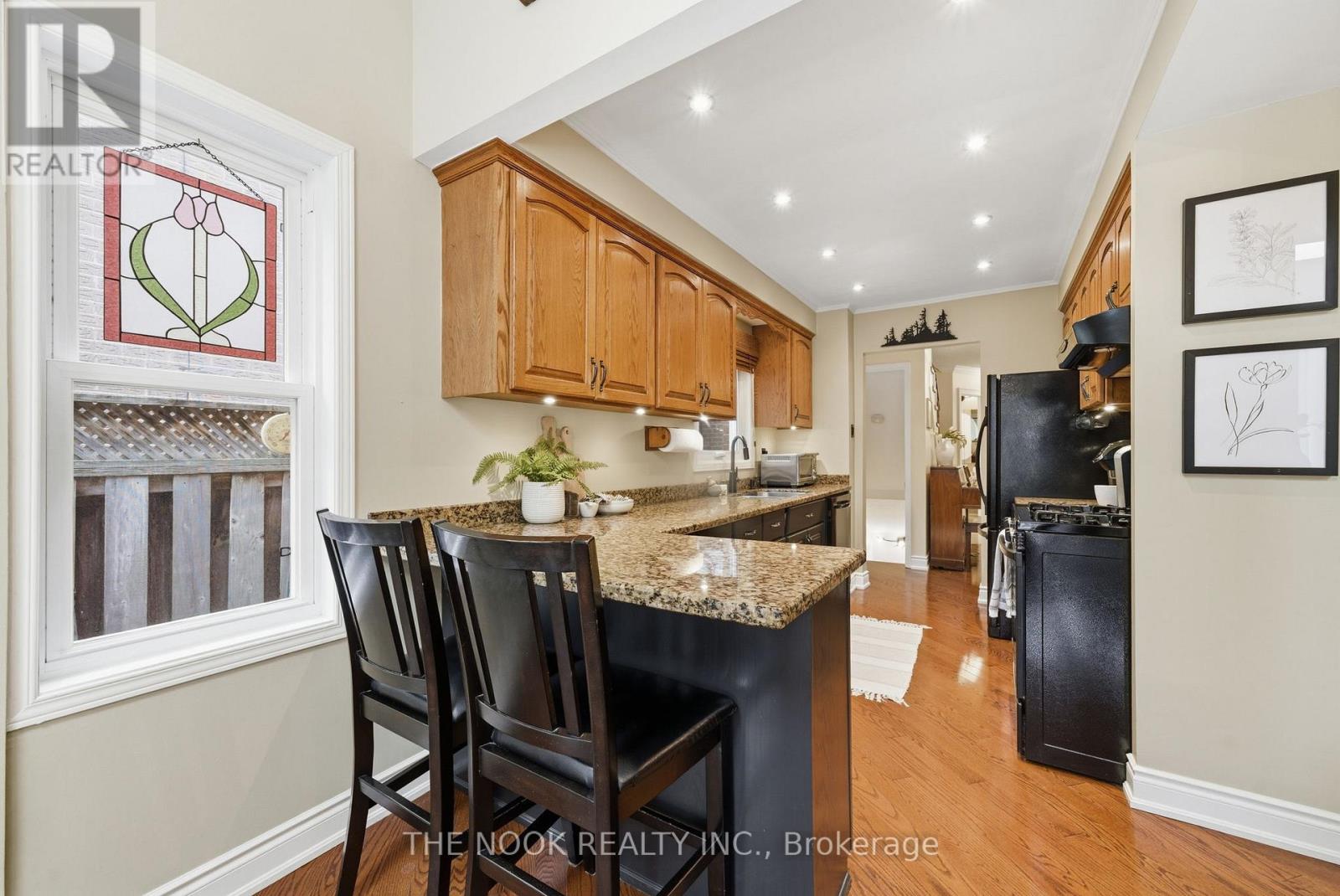 7 BROCKLESBY CRESCENT - 12