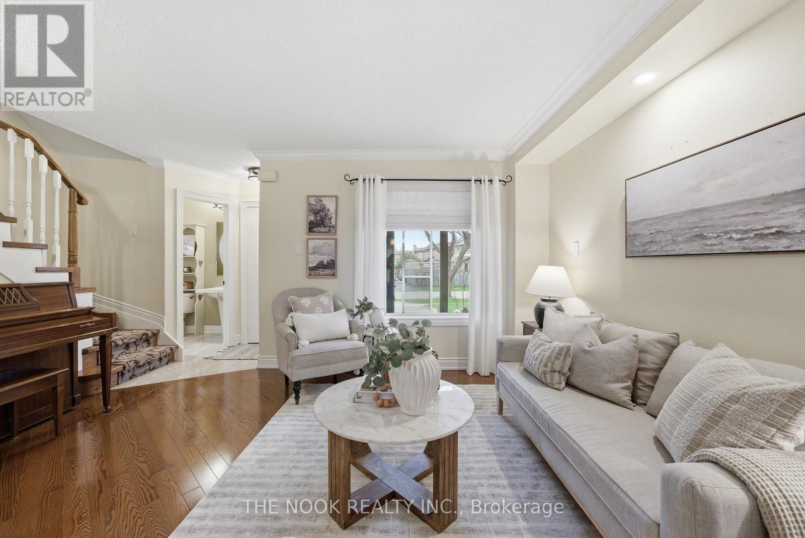 7 BROCKLESBY CRESCENT - 7