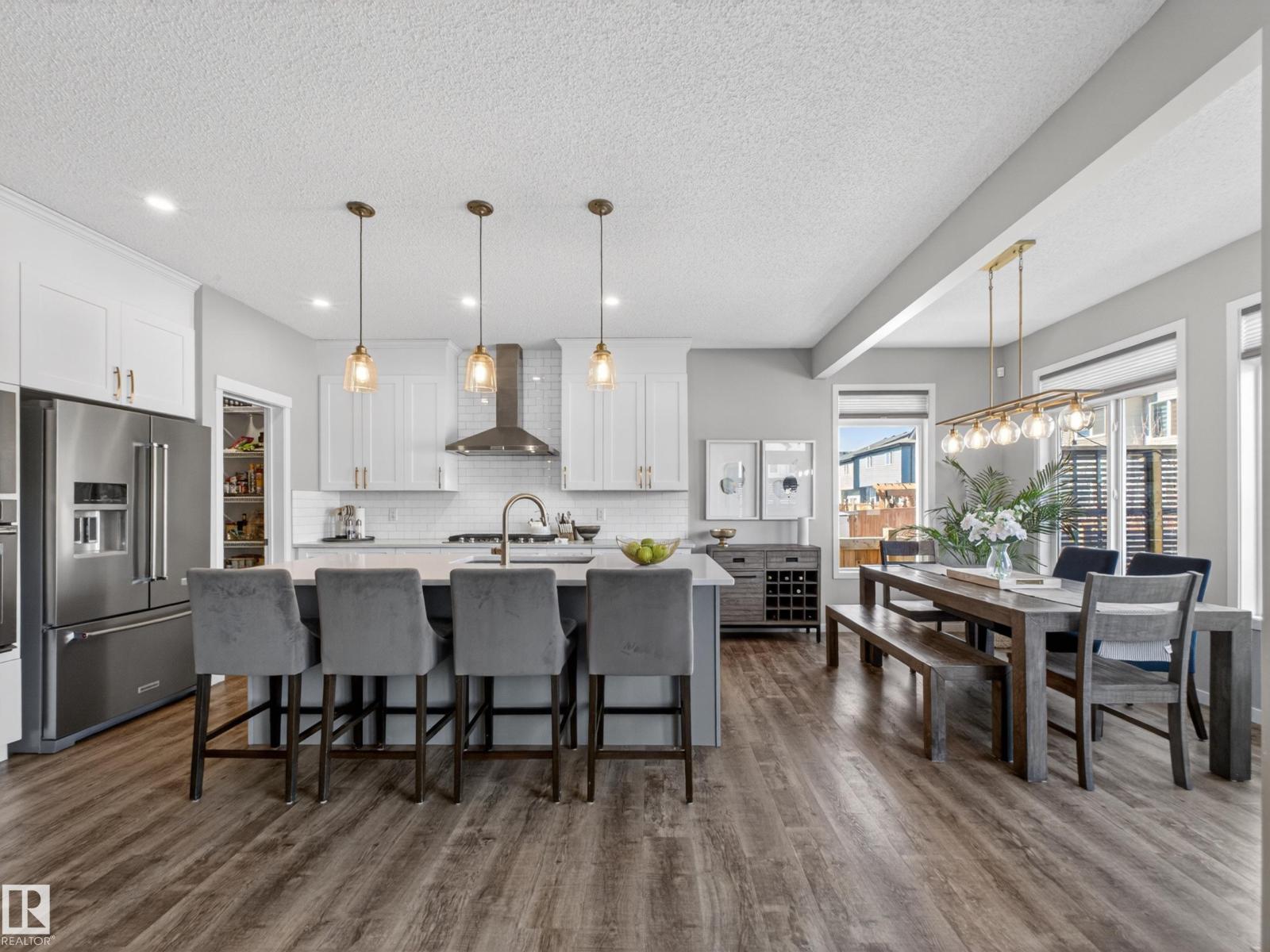 3210 CHERNOWSKI WY SW - 1