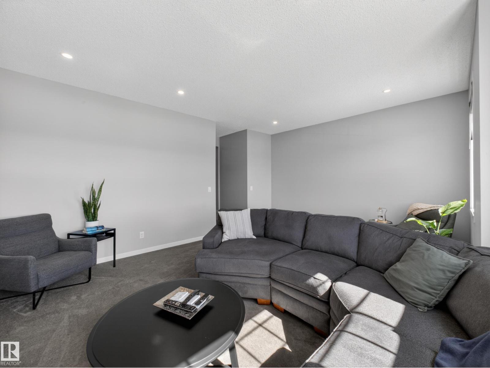 3210 CHERNOWSKI WY SW - 39