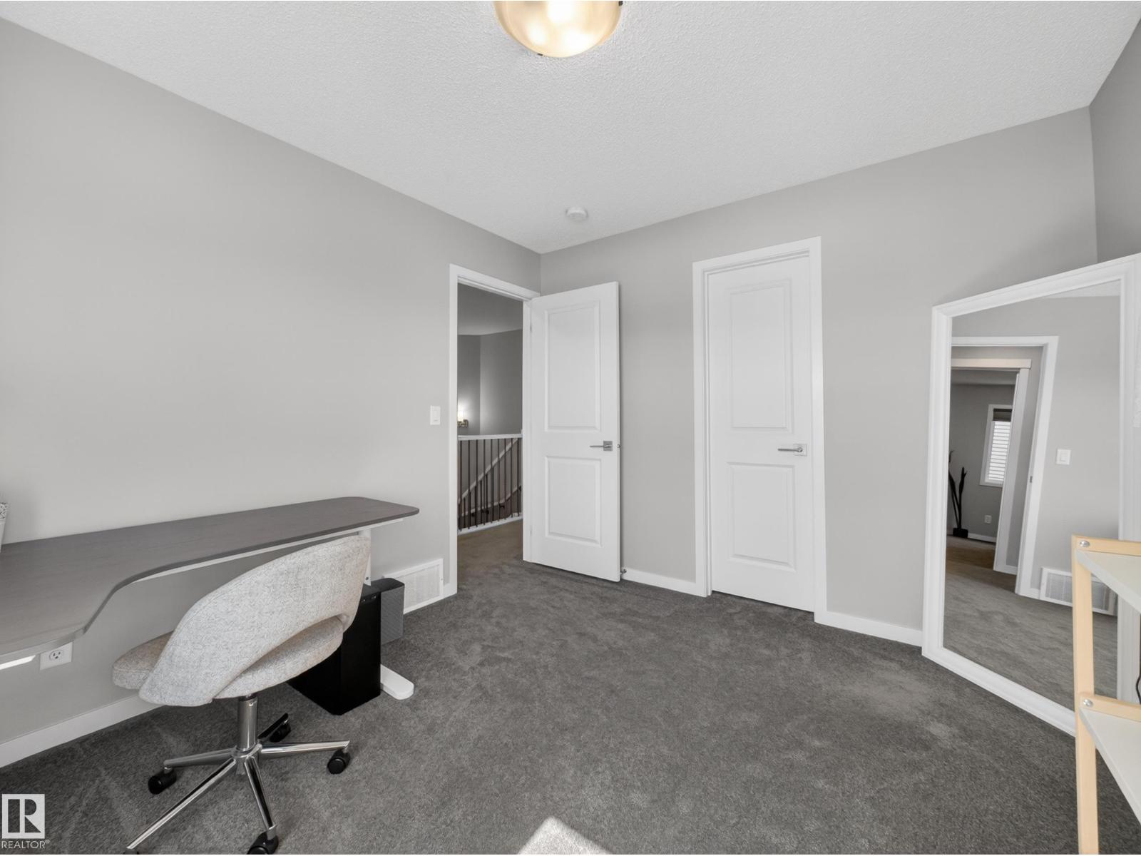 3210 CHERNOWSKI WY SW - 42