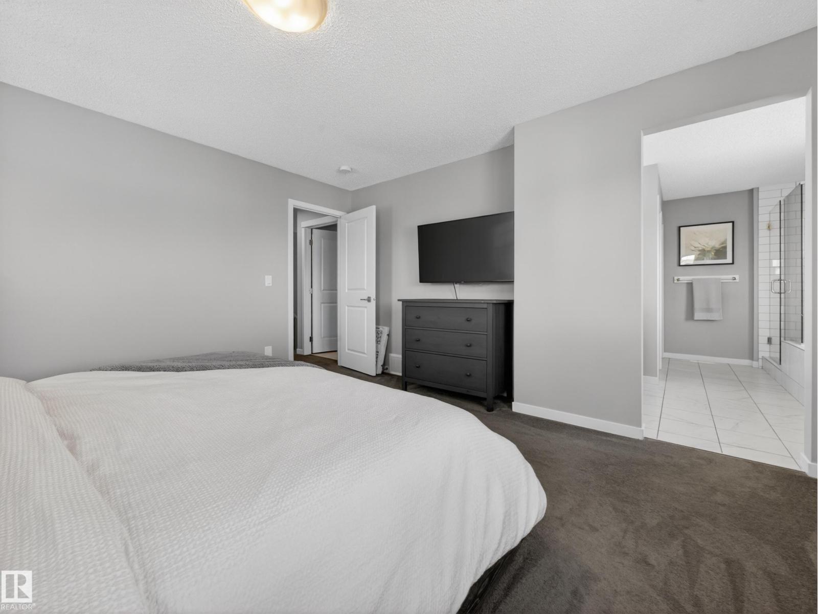 3210 CHERNOWSKI WY SW - 48