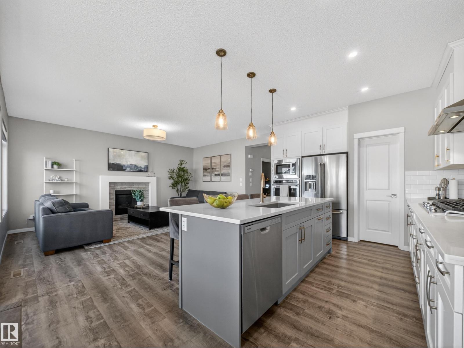 3210 CHERNOWSKI WY SW - 26