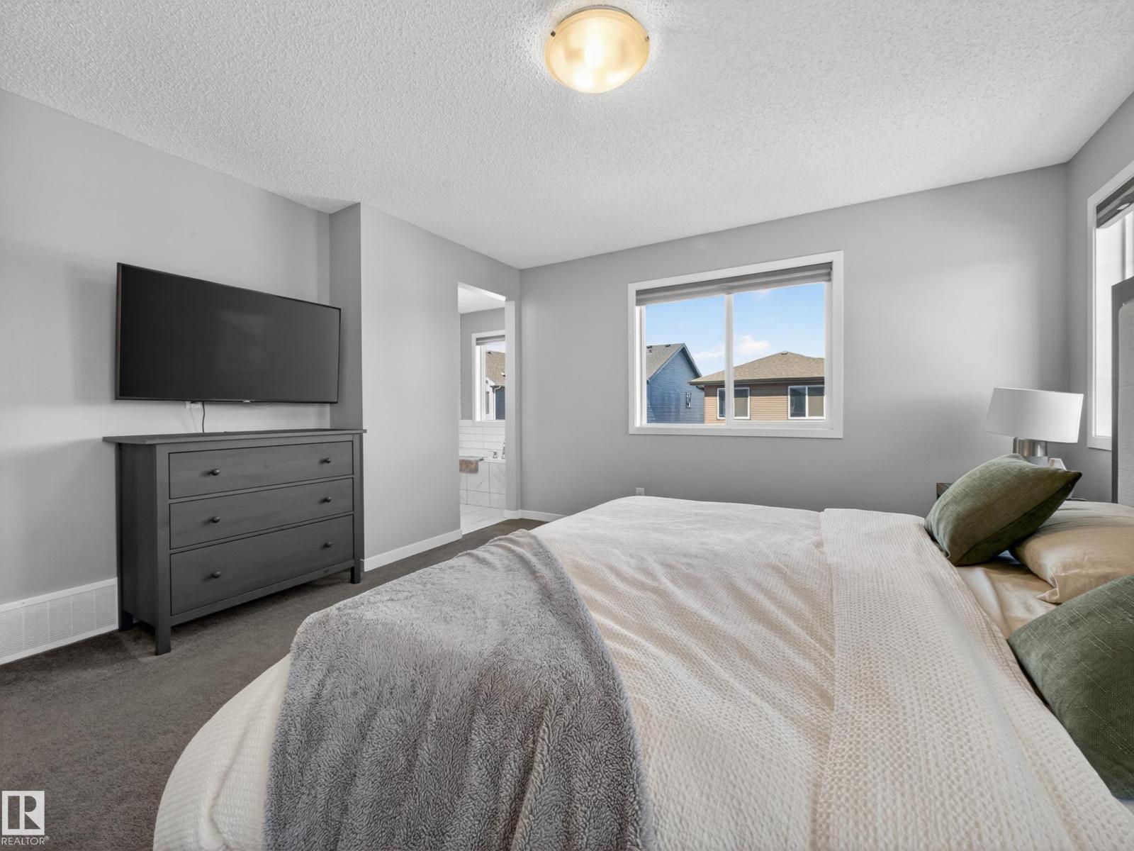 3210 CHERNOWSKI WY SW - 47