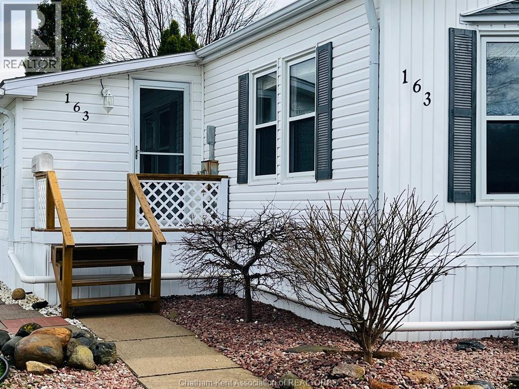 163 Regency DRIVE - 3