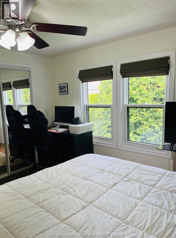 163 Regency DRIVE - 24