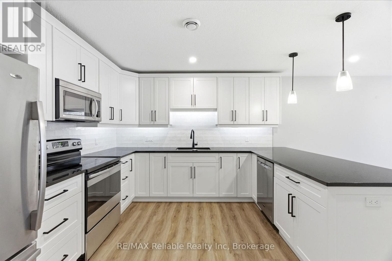 152 SILLS STREET - 11