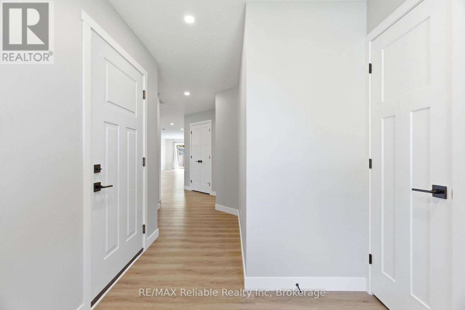 152 SILLS STREET - 7