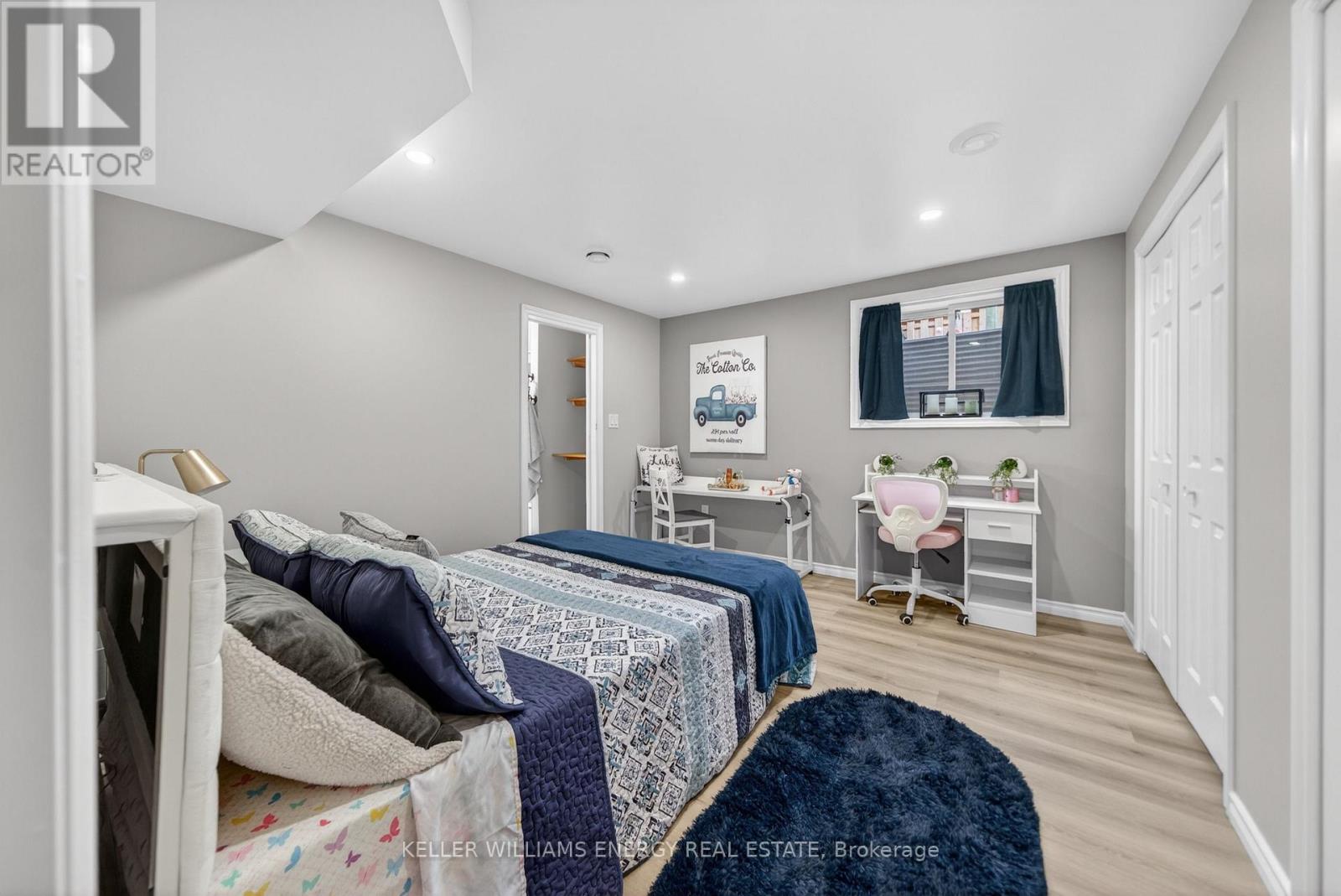 32 CURTIS STREET - Image 25