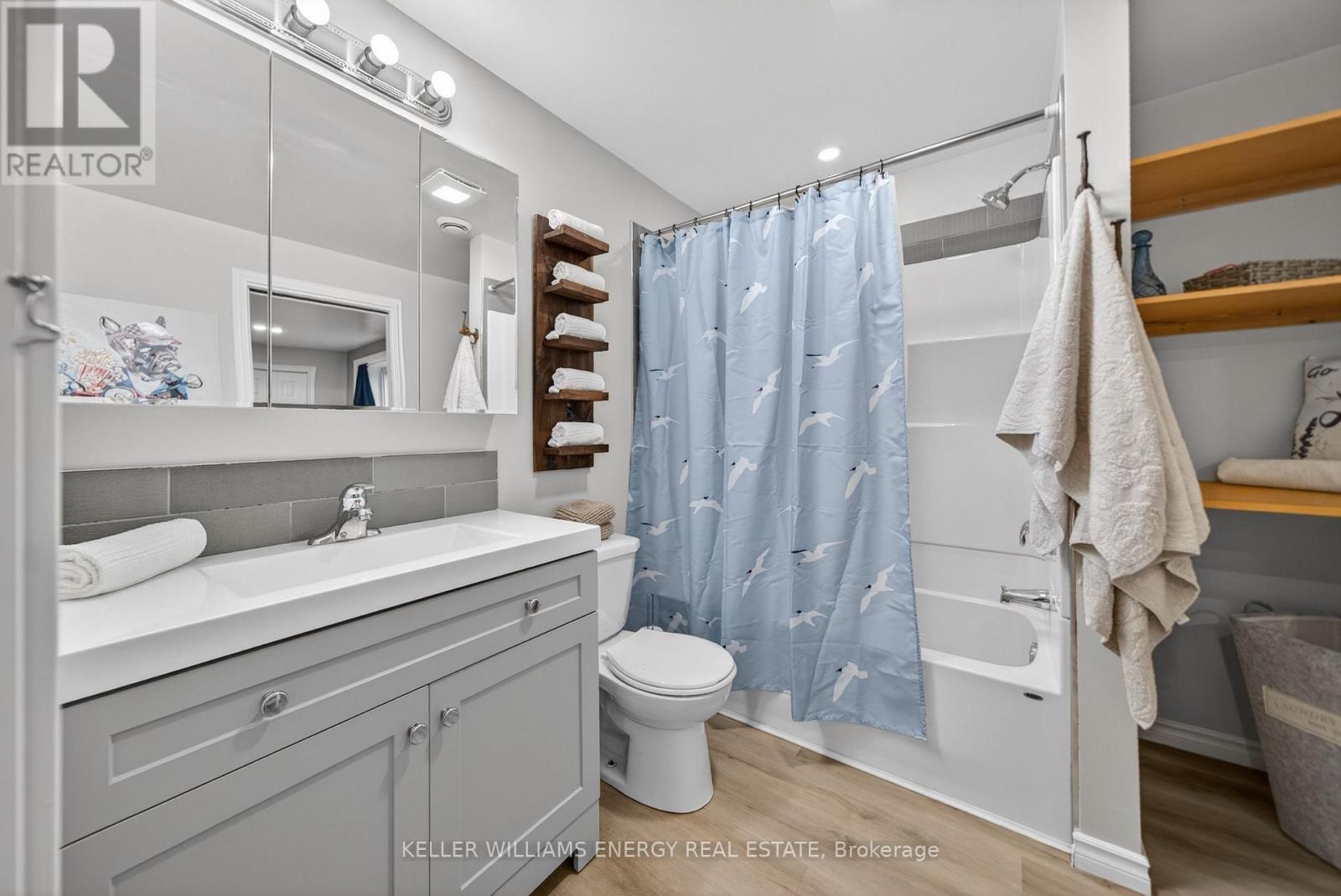 32 CURTIS STREET - Image 28