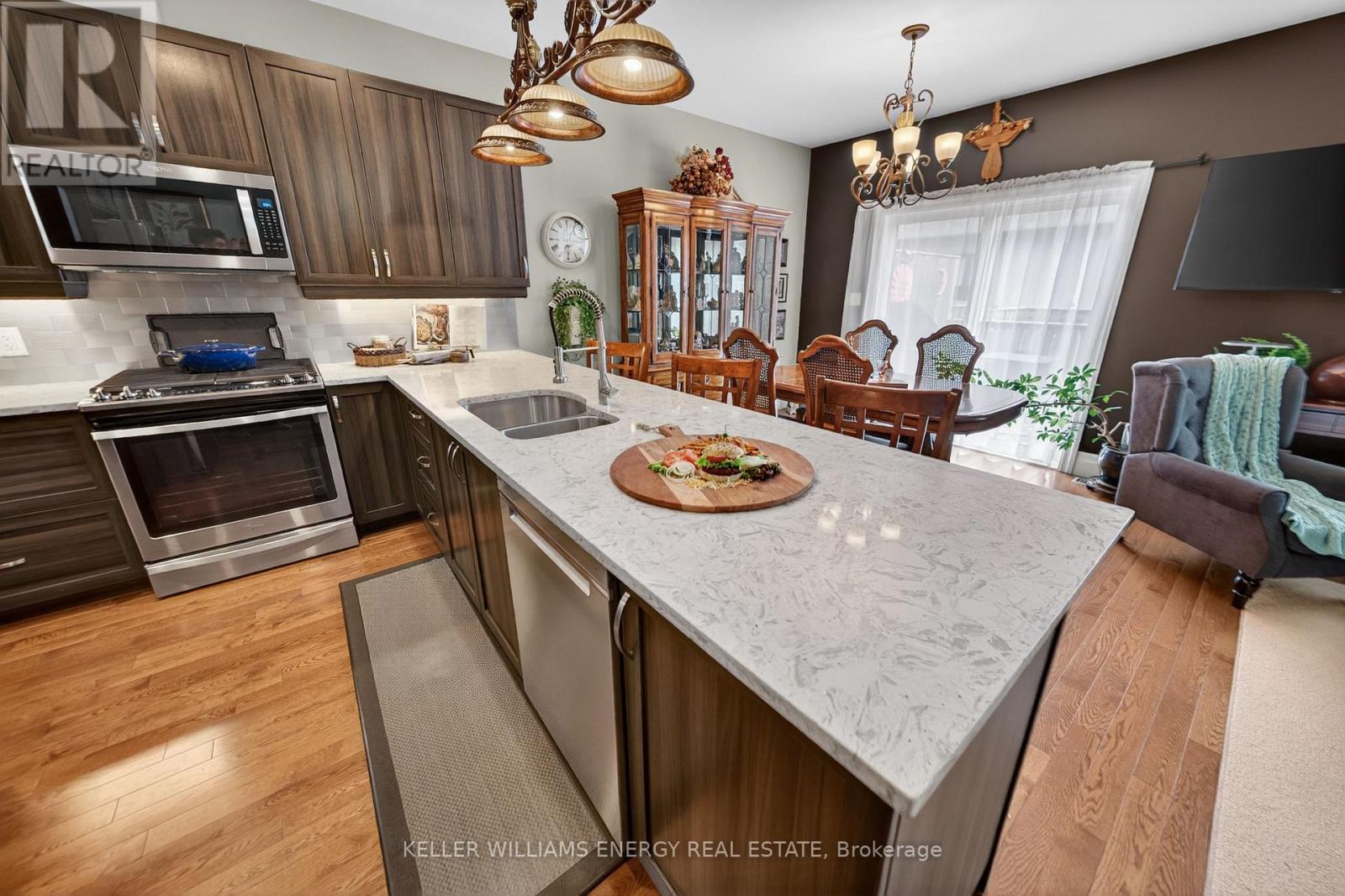 32 CURTIS STREET - Image 7