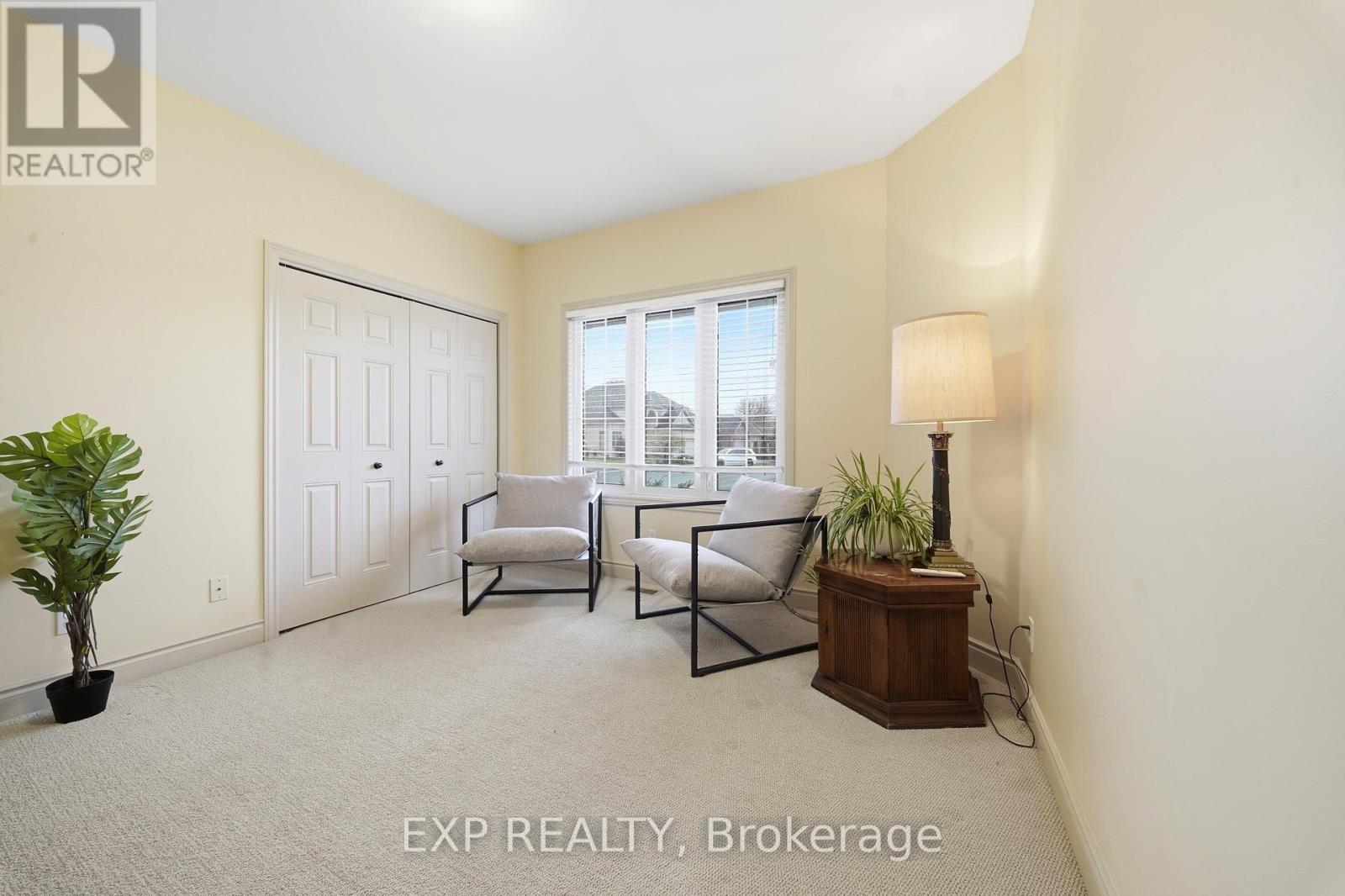 16 AMBER PLACE - 19