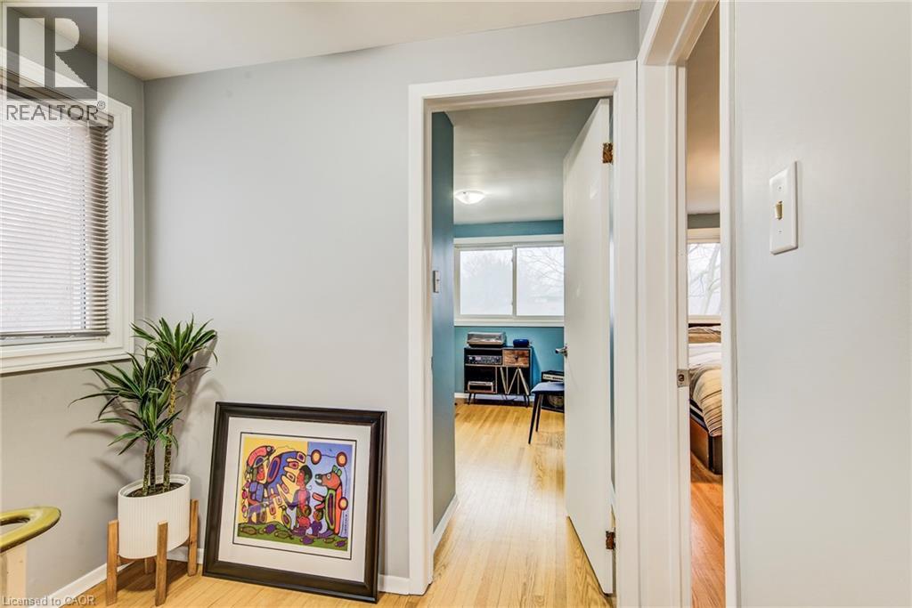 88 WESTWOOD Drive, Kitchener, Ontario, N2M2K6 — Photo 6