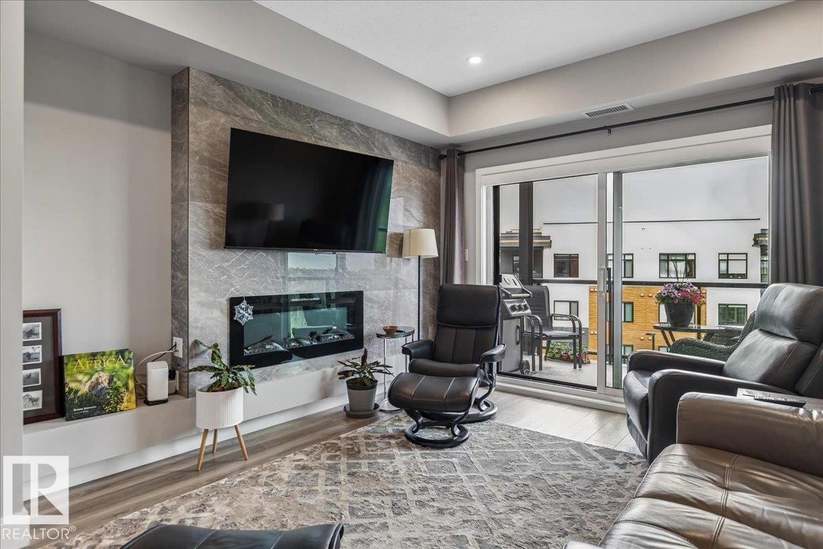 #405 7463 MAY CM NW, Edmonton