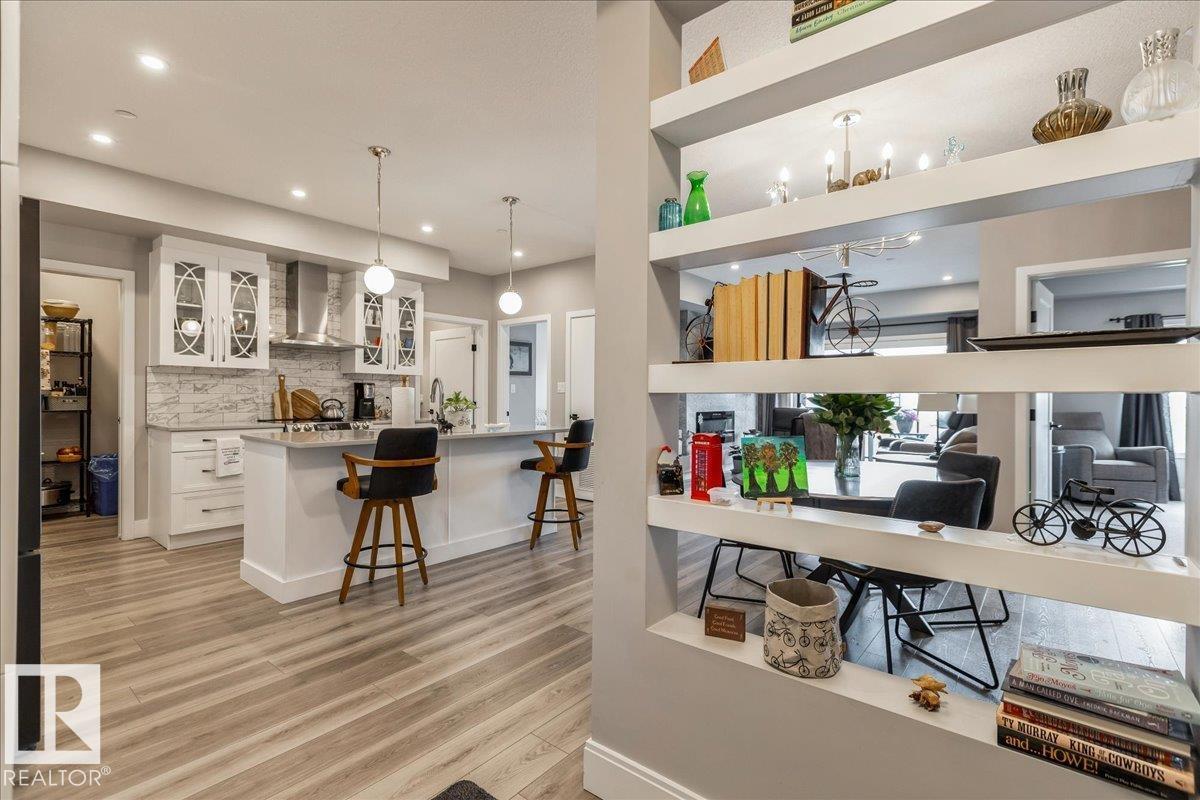 #405 7463 MAY CM NW, Edmonton