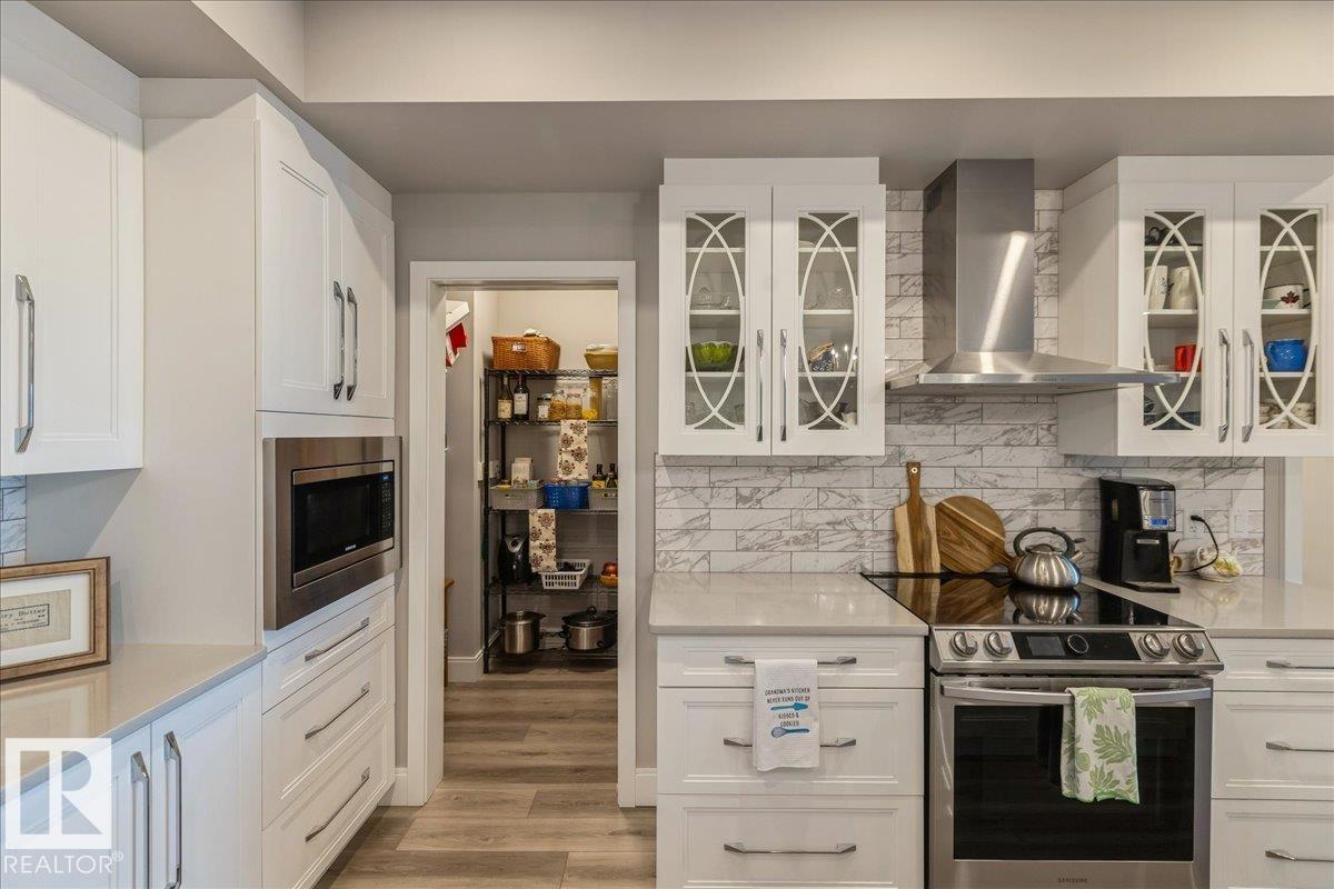 #405 7463 MAY CM NW, Edmonton
