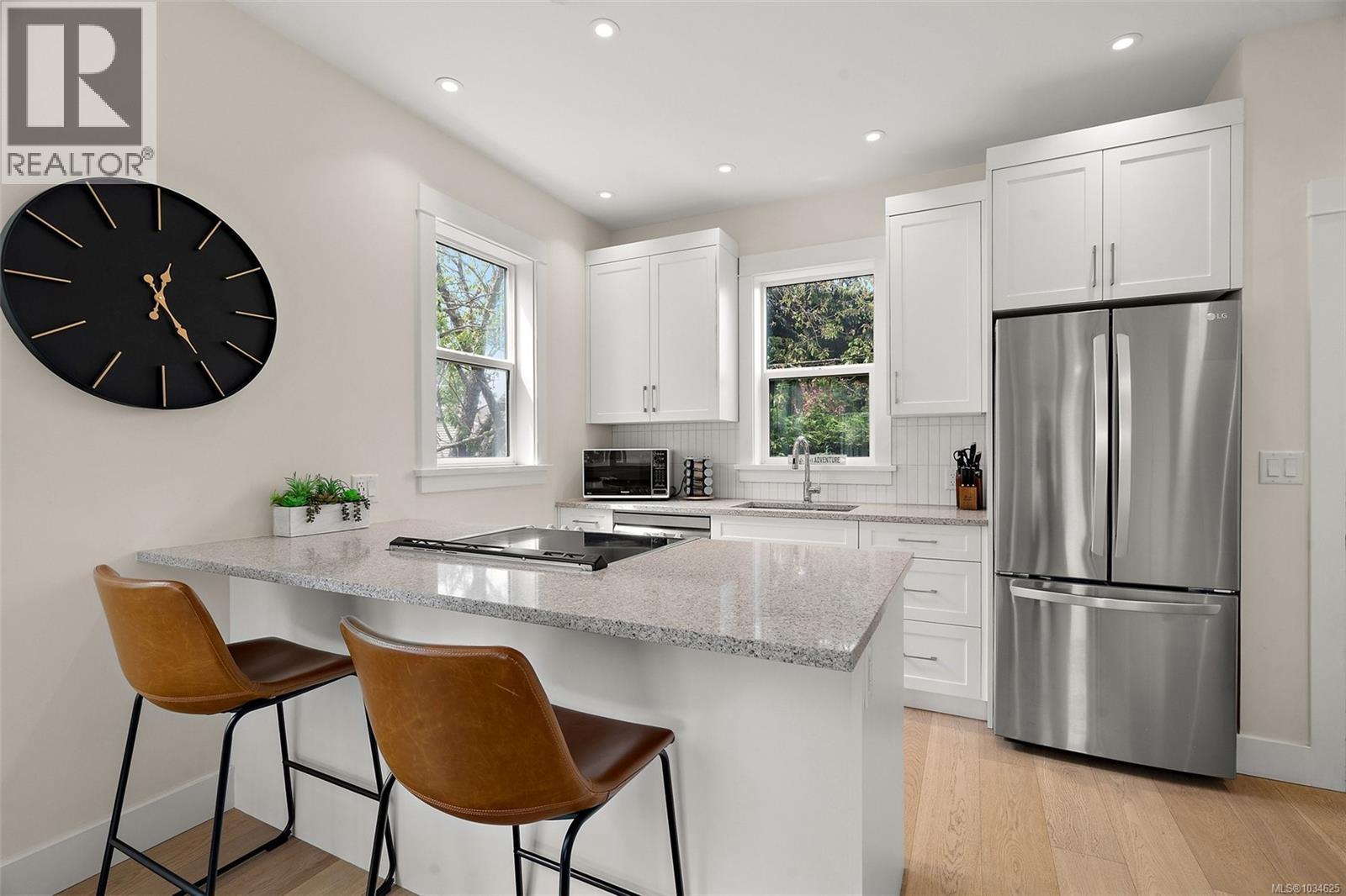 2214 Cook St - Image 3