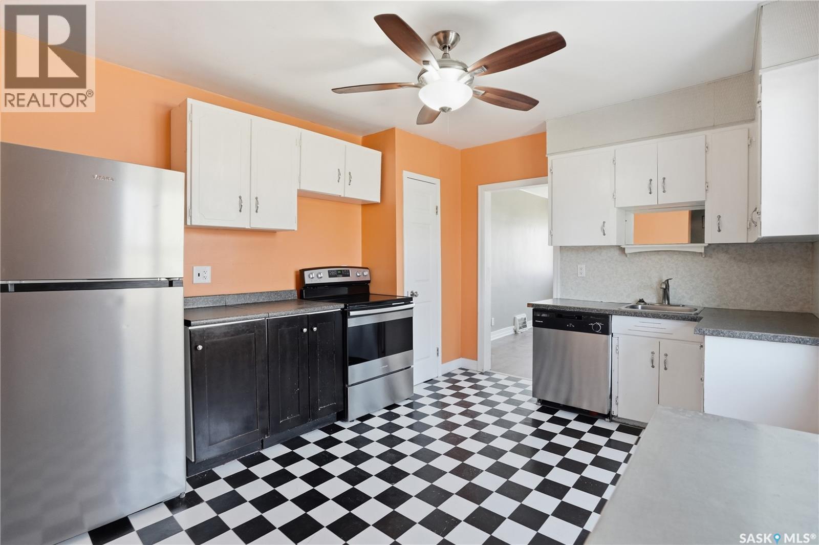 2203 LINDSAY STREET - 11
