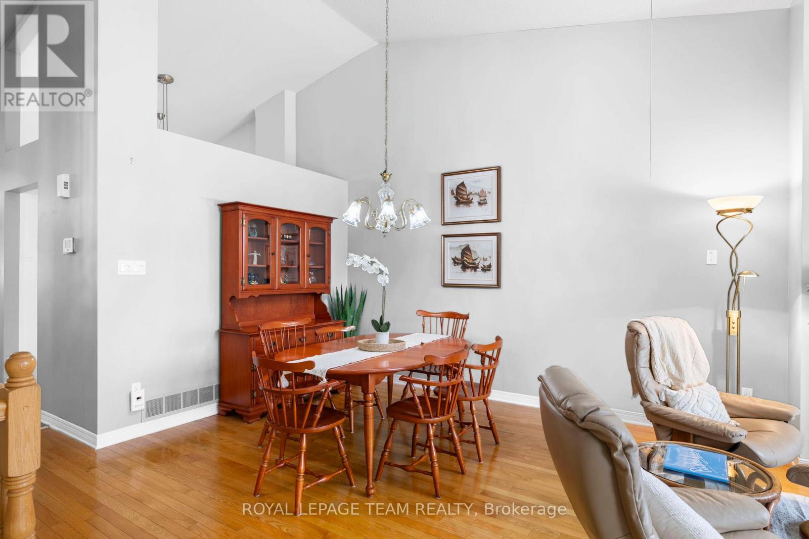 56 COULSON COURT - 4