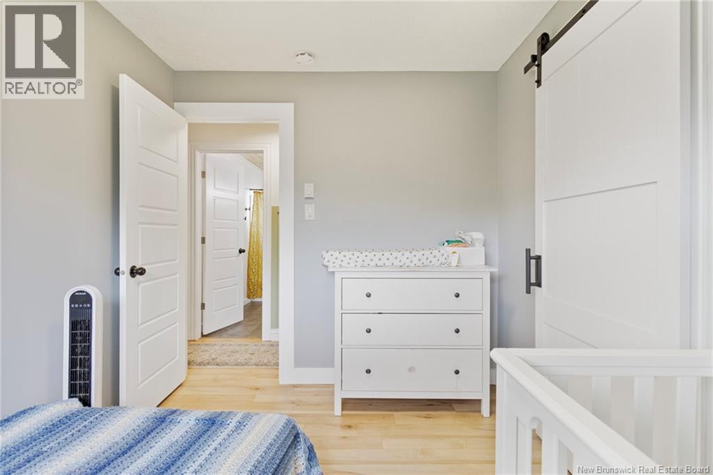 38 Christopher Drive - 26