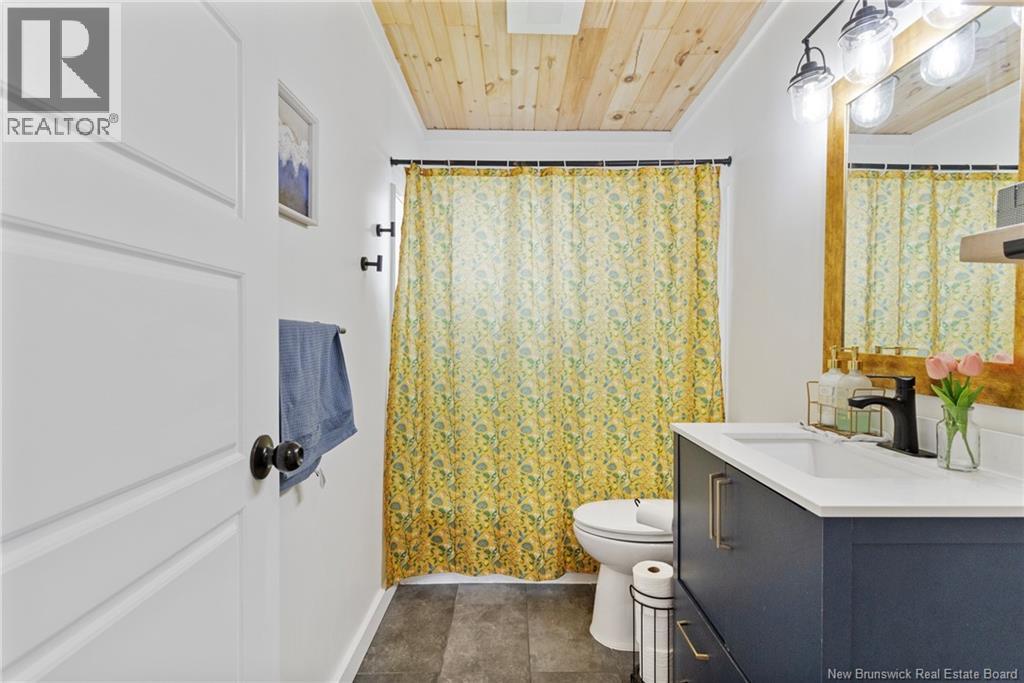 38 Christopher Drive - 28