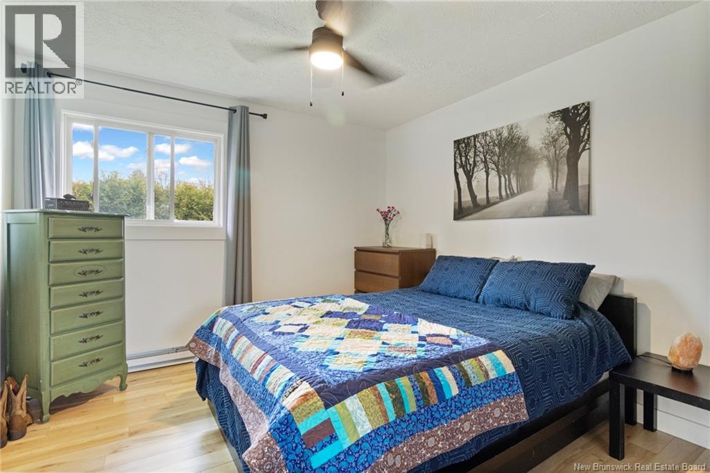 38 Christopher Drive - 30
