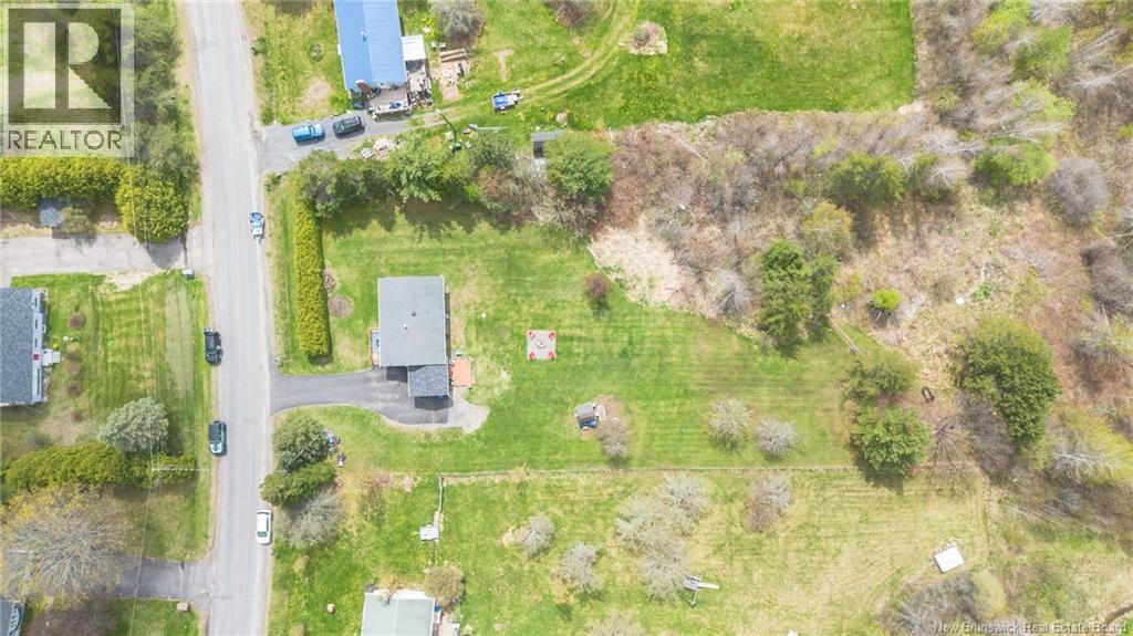 38 Christopher Drive - 46