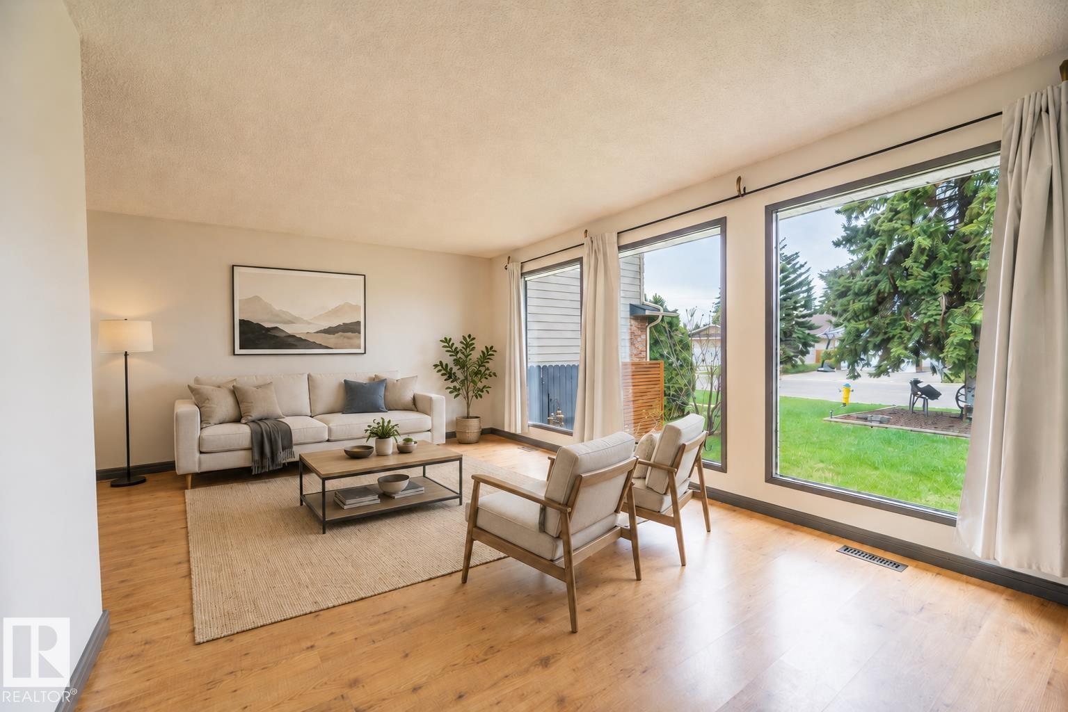 8111 187 ST NW, Edmonton