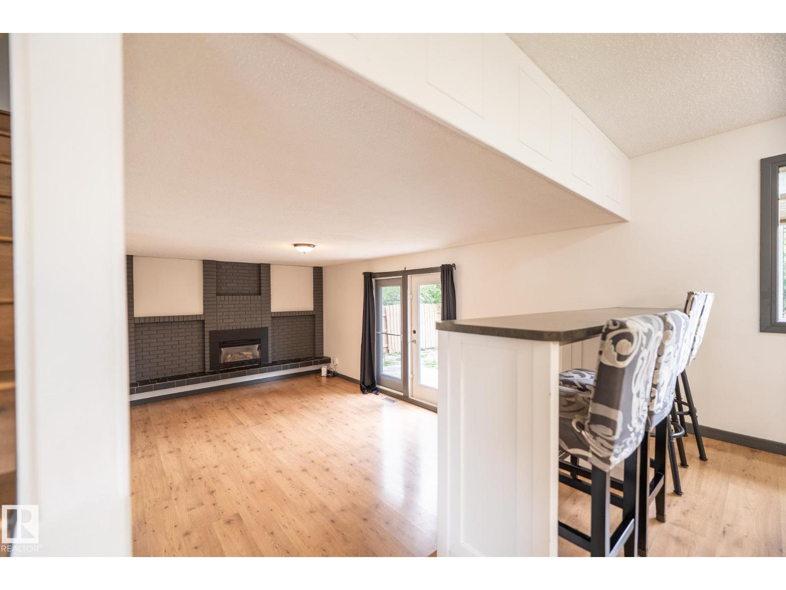 8111 187 ST NW, Edmonton