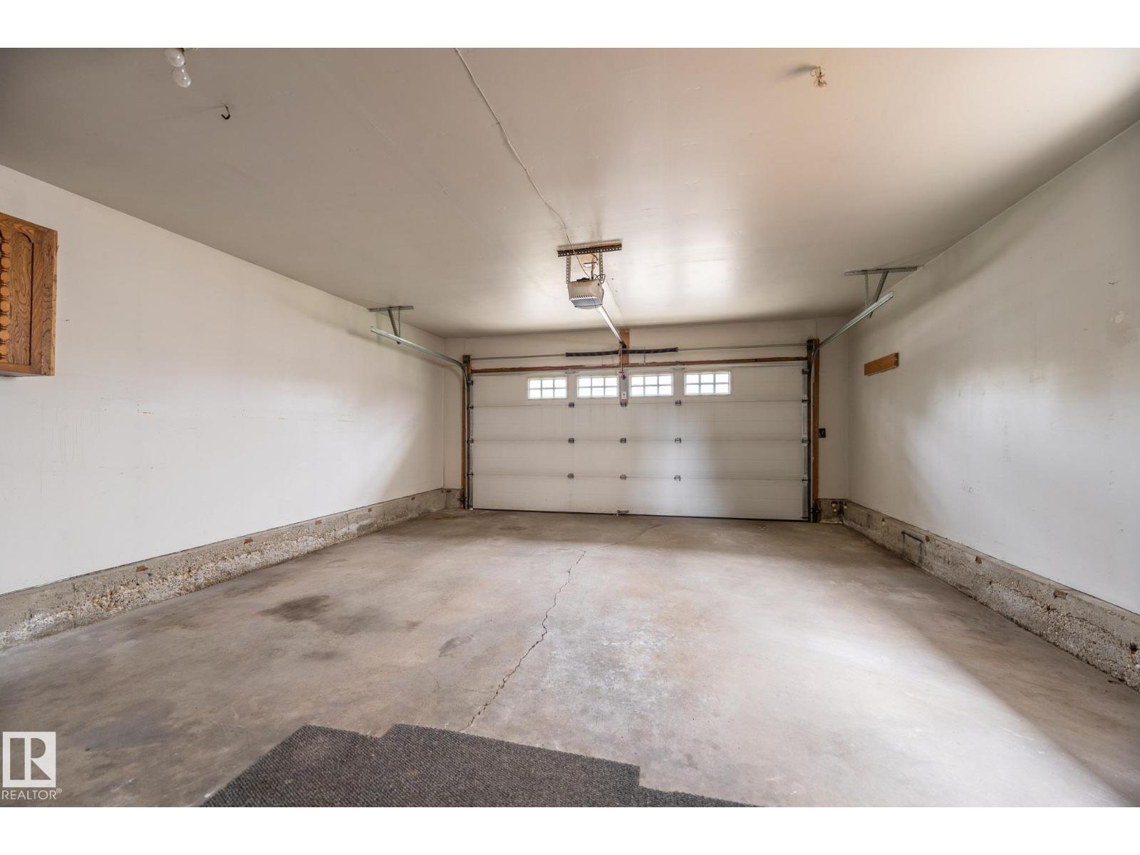 8111 187 ST NW, Edmonton