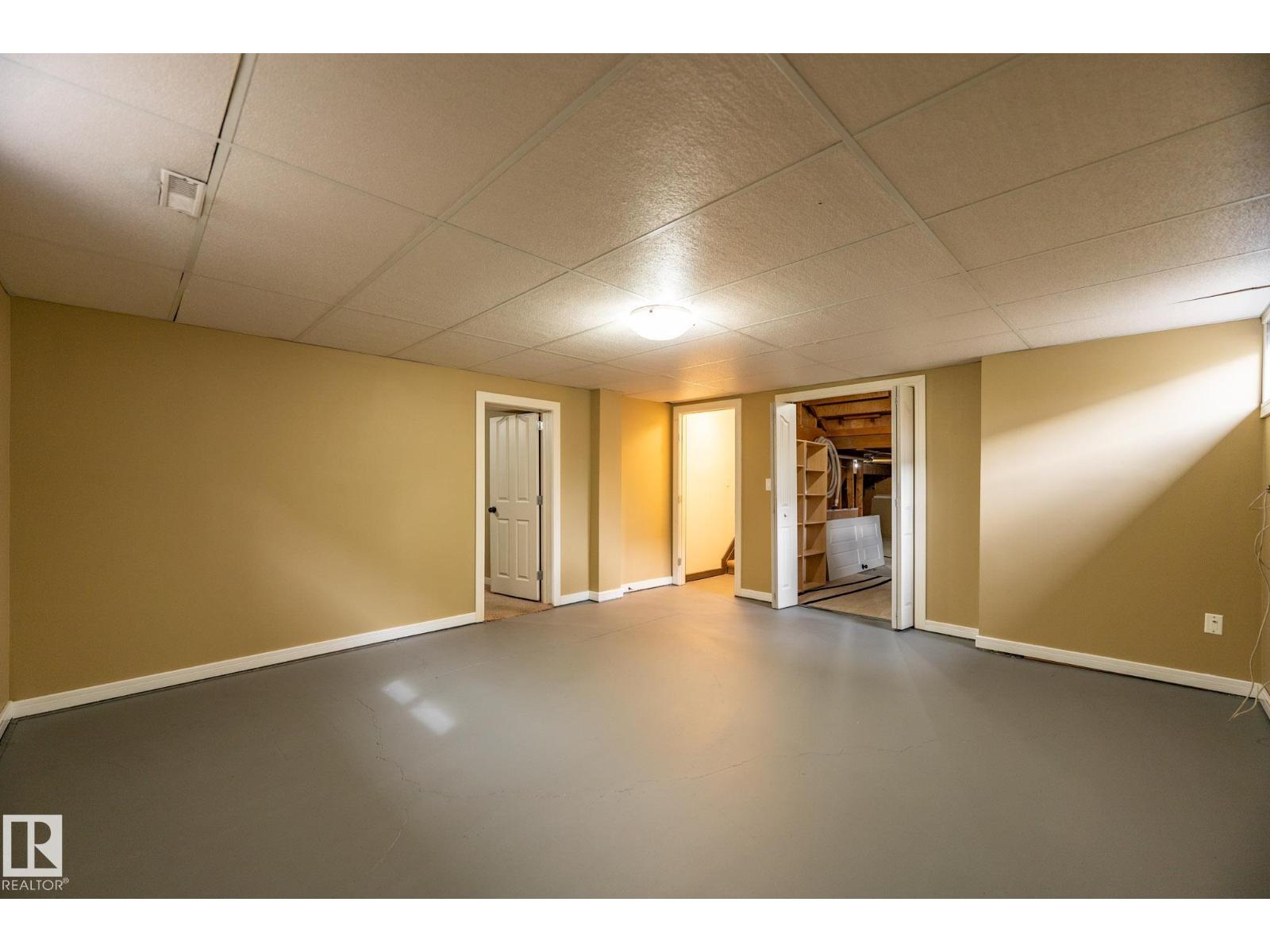8111 187 ST NW, Edmonton