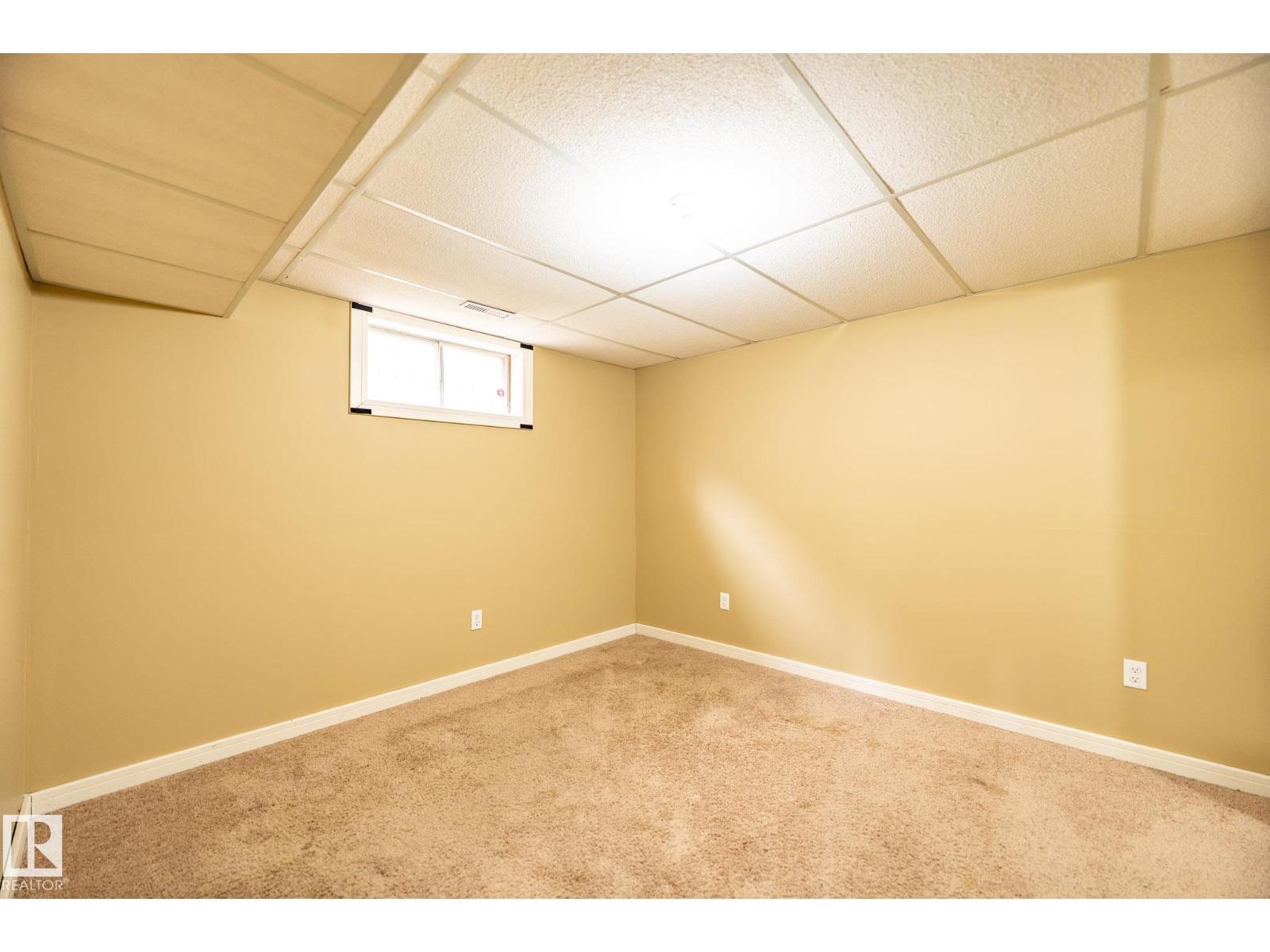 8111 187 ST NW, Edmonton