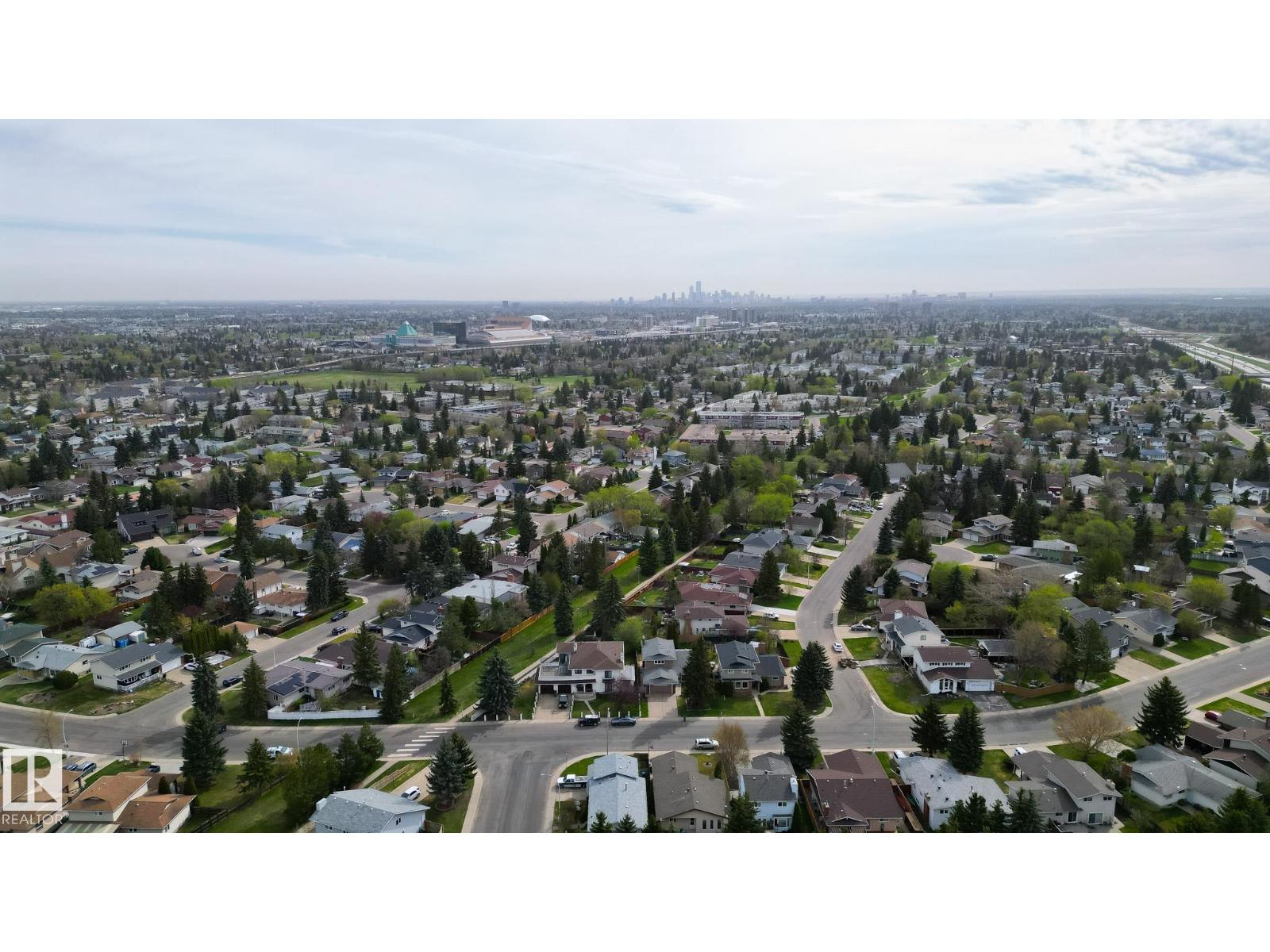 8111 187 ST NW, Edmonton