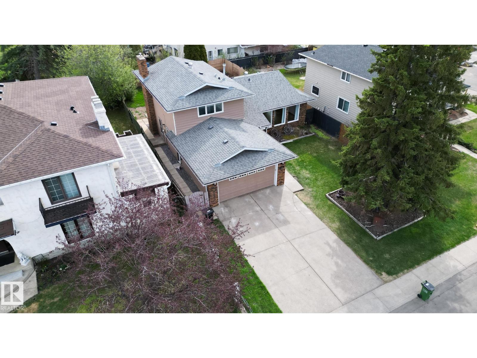 8111 187 ST NW, Edmonton