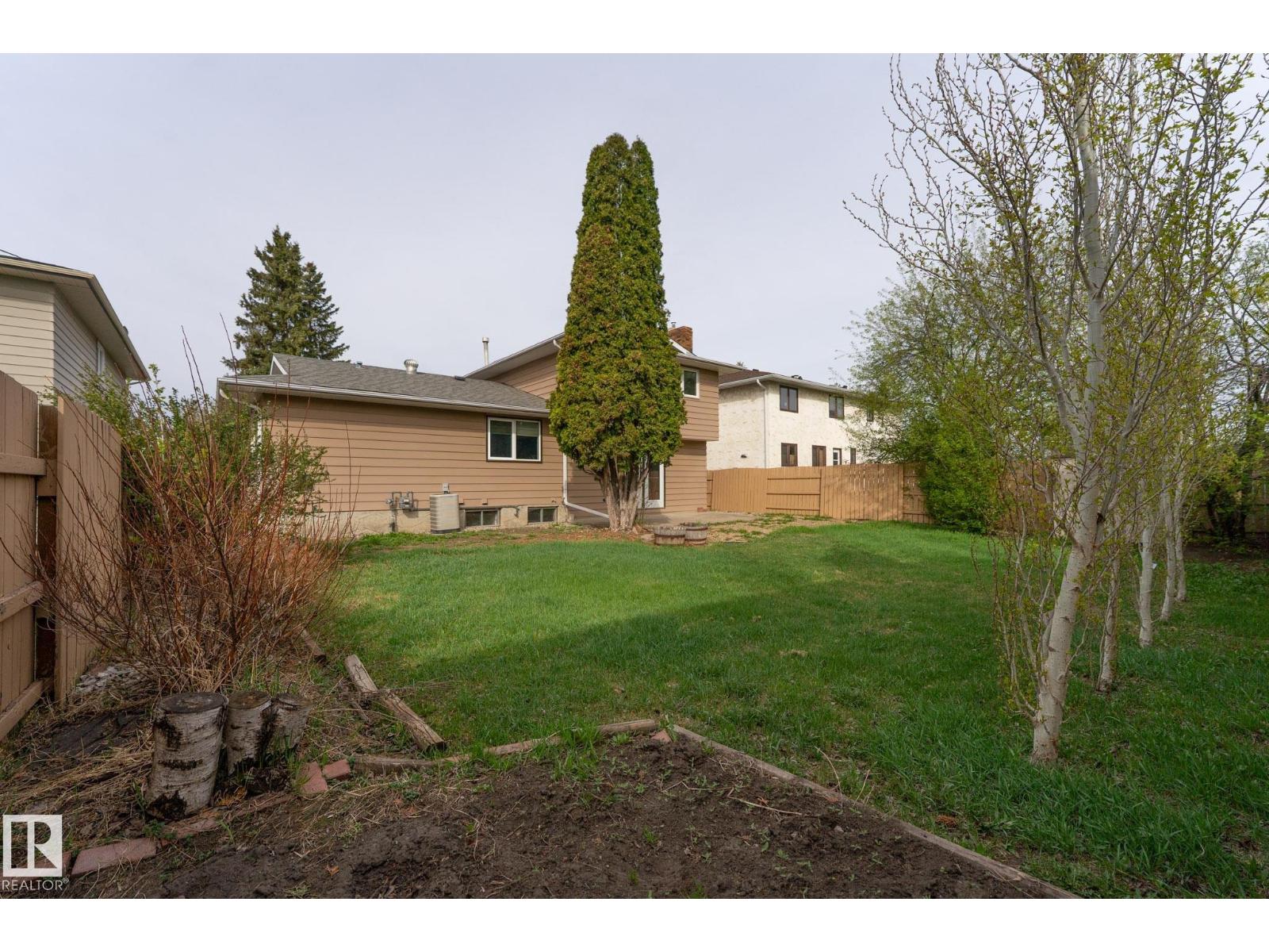 8111 187 ST NW, Edmonton