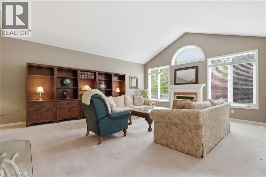 26 KNOX Court, Kitchener, Ontario, N2P2V6 — Photo 9