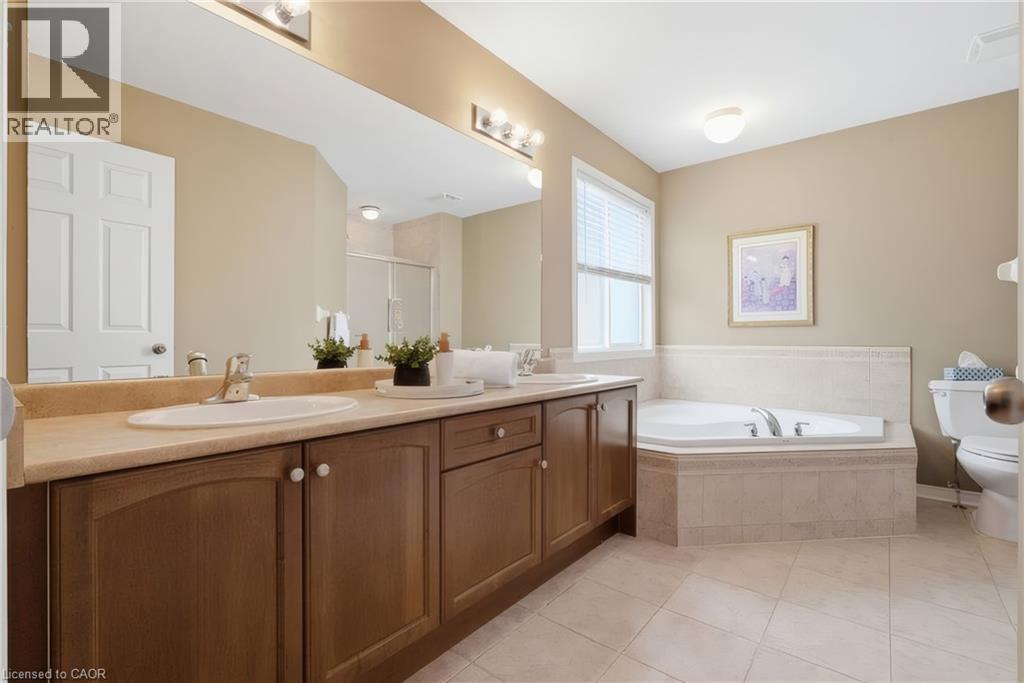 26 KNOX Court, Kitchener, Ontario, N2P2V6 — Photo 35