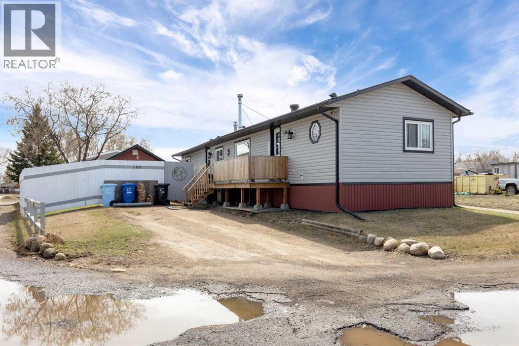 180 Greenwood Place, Fort McMurray