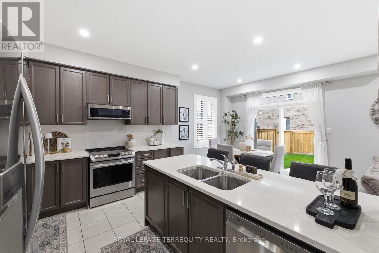 215 RONALD HOOPER AVENUE - 11
