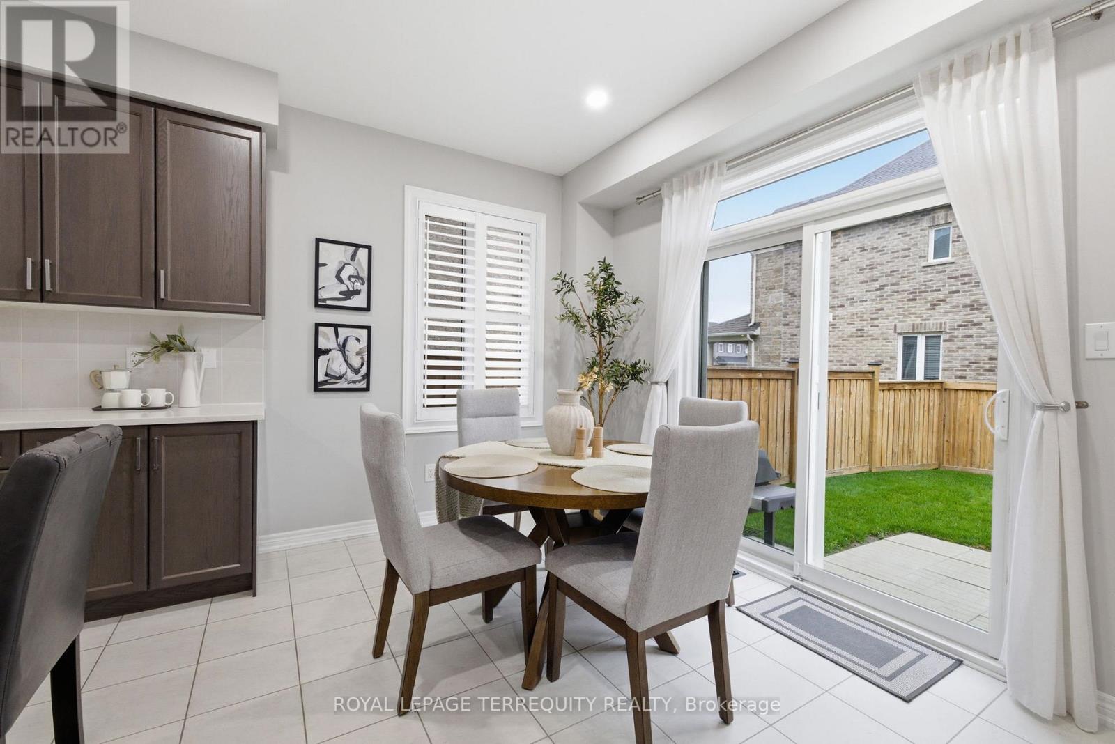 215 RONALD HOOPER AVENUE - 15