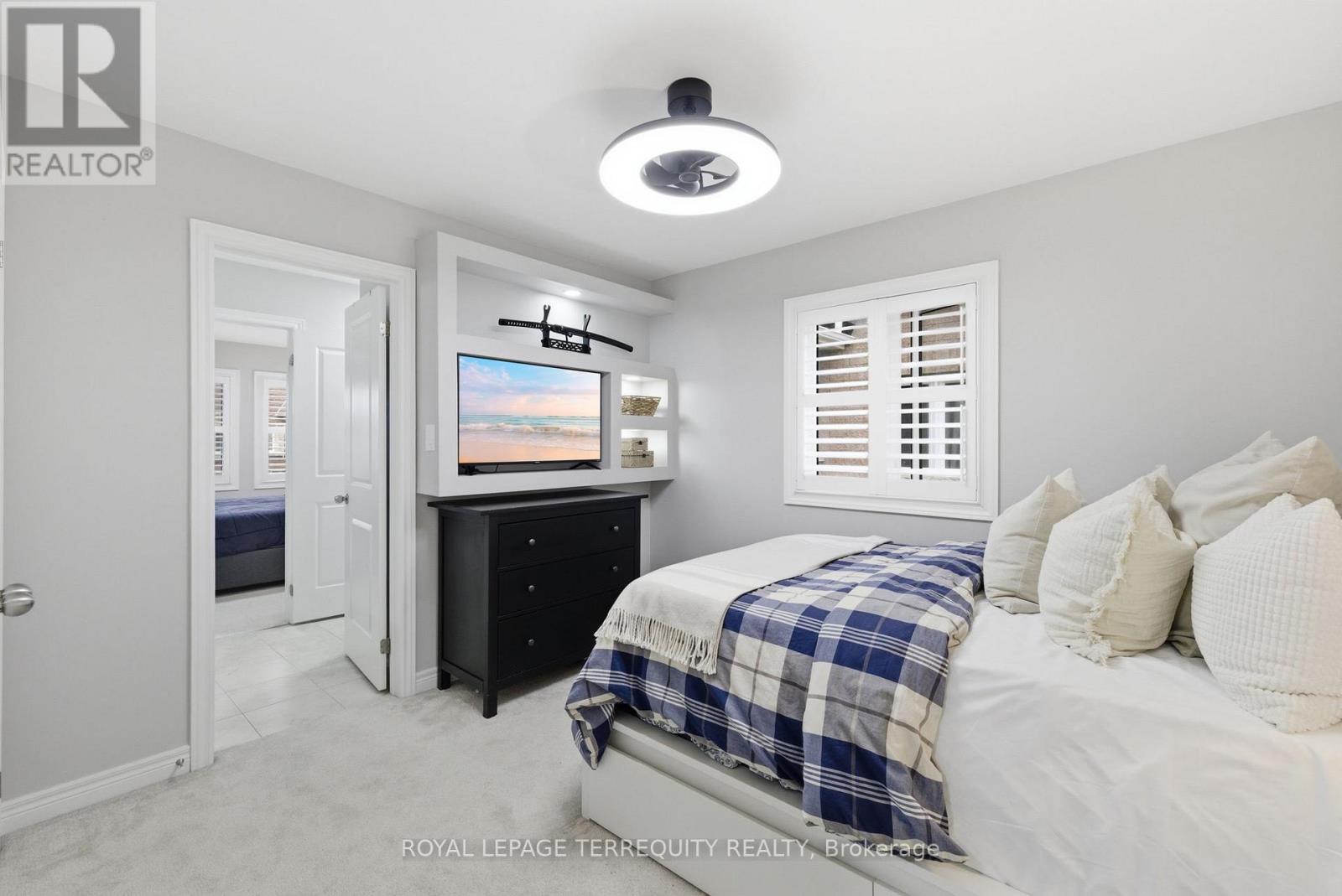 215 RONALD HOOPER AVENUE - 30